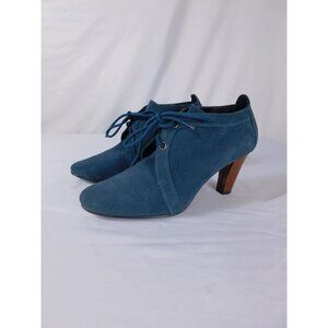 Newport News Shoes Womens Size 9B Blue Suede Lace Up Heels Leather Upper Booties